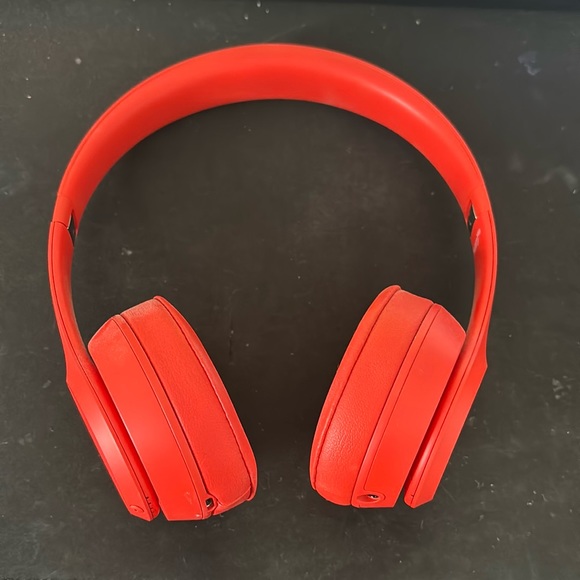 Red Beats Solo 3